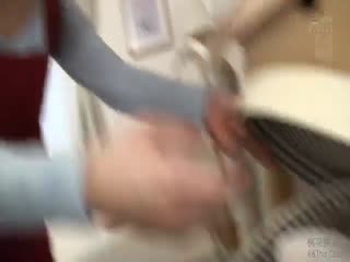 NNPJ-282母性本能が人一倍！！ 7日連続ナンパされて一度も断らなかった優しすぎる美人保育}