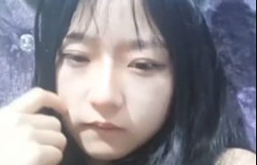 美女小猫直播自慰.}