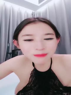 约炮粉丝红唇美少妇大战光头男自慰美乳看起来很可口.}