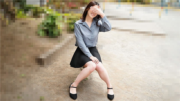 10musume 100923_01  癒し系スレンダーＯＬを昼休憩中にナンパ＆即ハメ！}