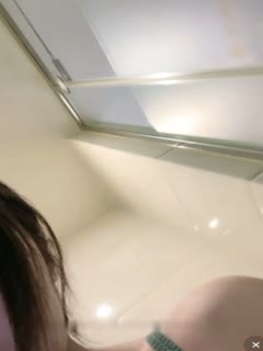女神回归赚钱回家,平胸小女友,首次牙刷自慰}