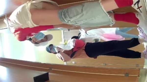 精品厕拍高清后景4}