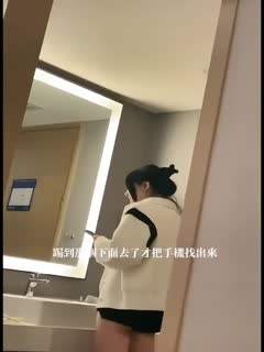 2#四川成都反差婊子在酒店打炮}