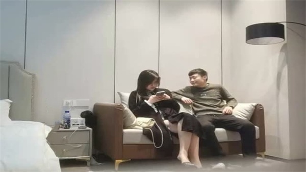 利哥探花真实完美啊皮肤白皙极品美乳}