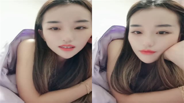 白皙苗窕颜值妹子口交挑逗男友上位坐骑操.}